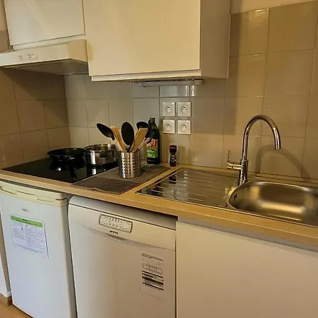 L'esquiros, Studio, Centre Luchon, Casier A Skis, Wifi, Ascenseur, 3 Personnes * Bagnères-de-Luchon