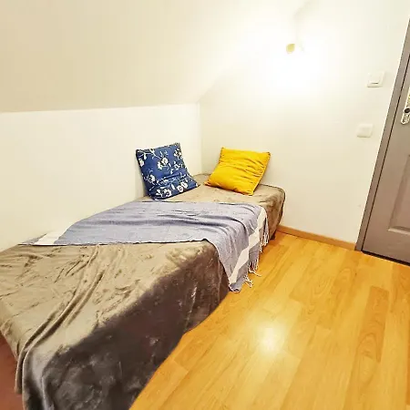 L'esquiros, Studio, Centre Luchon, Casier A Skis, Wifi, Ascenseur, 3 Personnes *